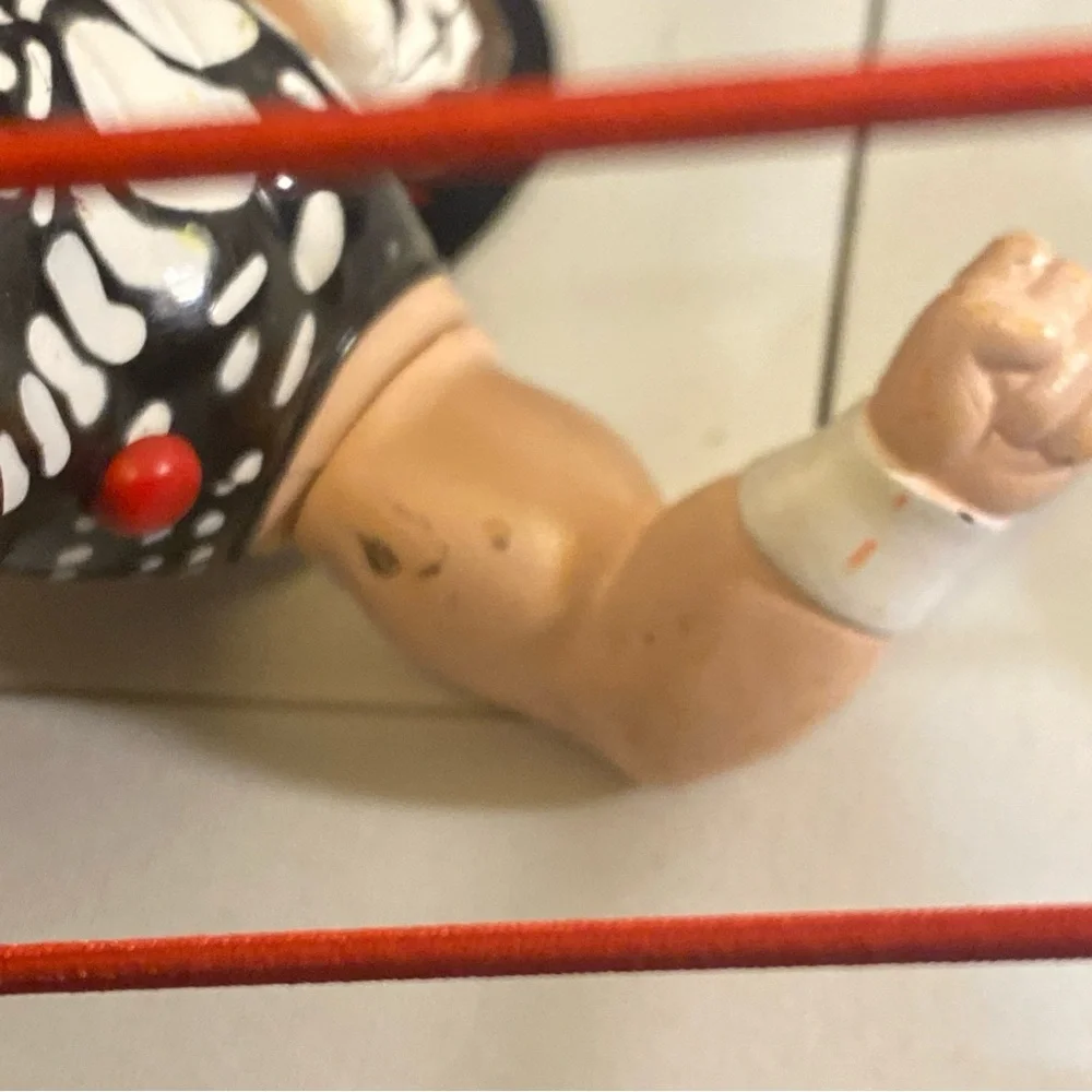 Vintage 1997 Sting WCW Vibrating Wrestling Figure WWE OSFTM See Photos For Flaws